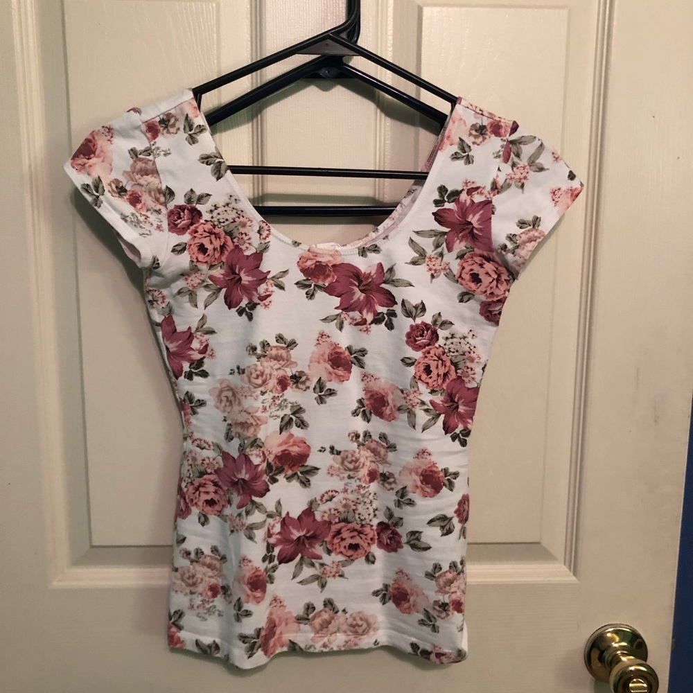 Tight flowered shirt